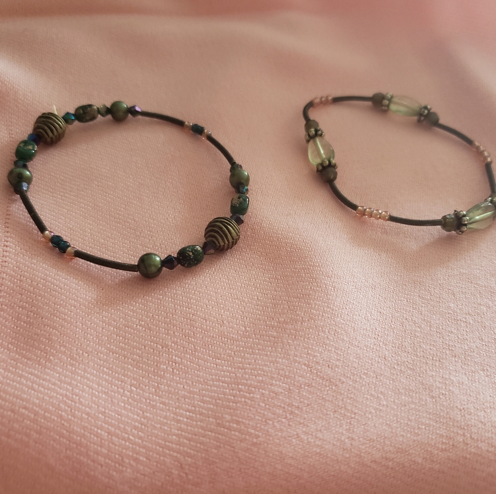 🌷 3/$10 Set of 4 Green Stretchy Beaded Bracelets